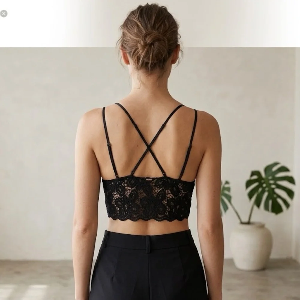 Victoria's Secret PINK Black Floral Lace Bralette - Picture 2 of 6